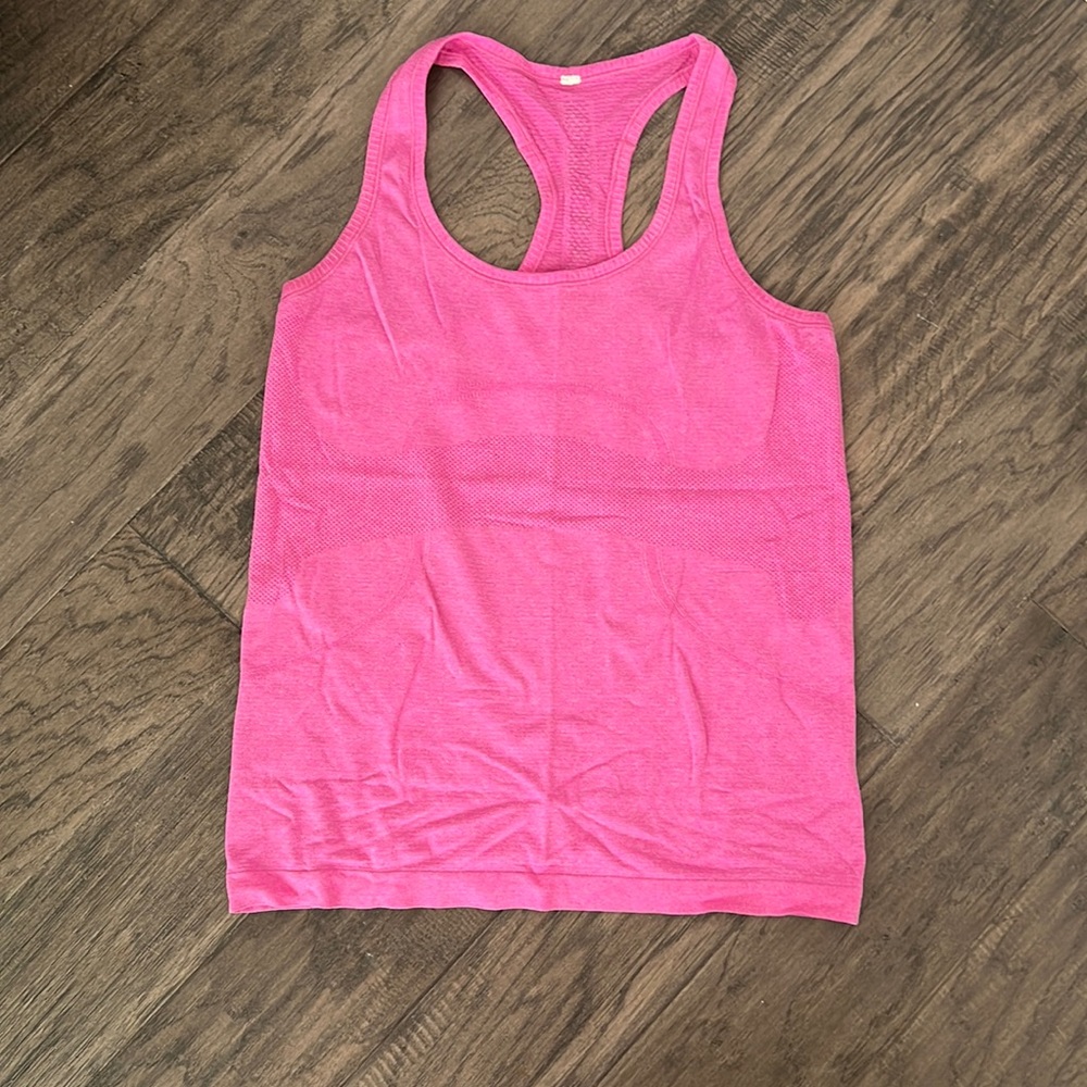 Lululemon workout tank